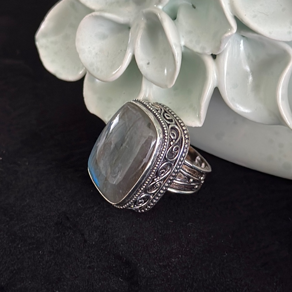 Labradorite Ornate Rectangular Ring - image 2